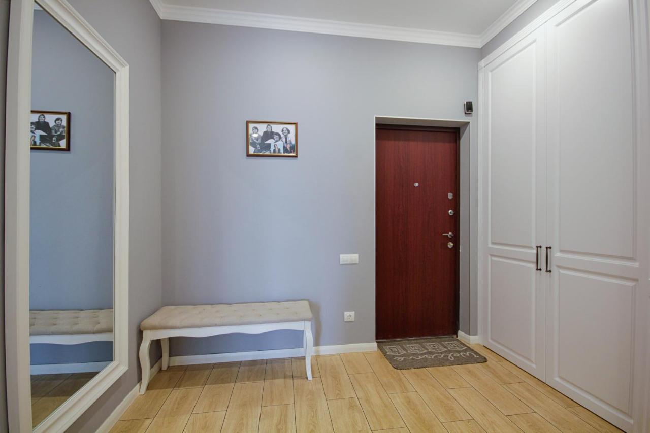 Gagarin Plaza Apartment Одесса Экстерьер фото